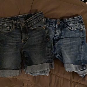 2 pair Arizona Jeans 4T button shorts